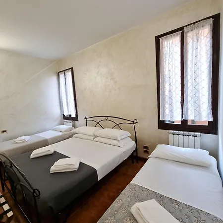 Daire Ca' Del Sole Venedik